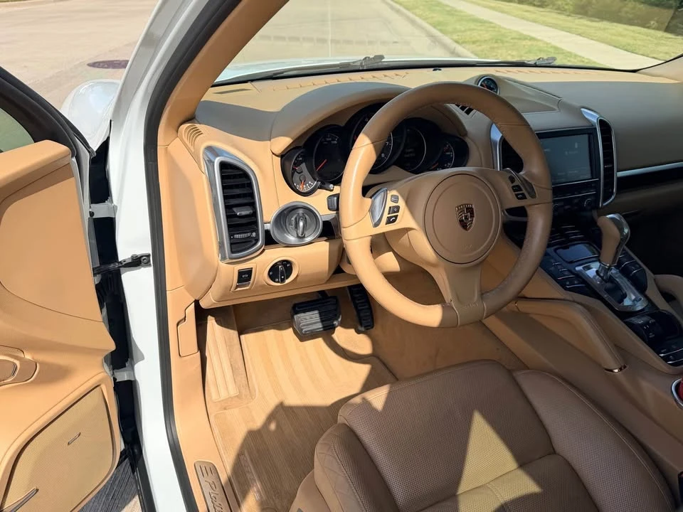 2014 Porsche 958 Cayenne - Image 8 of 10