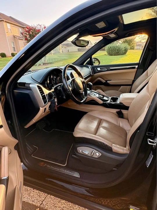 2014 Porsche 958 Cayenne - Image 9 of 13