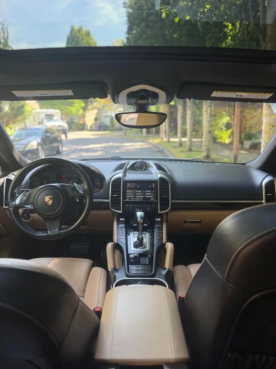 2014 Porsche 958 Cayenne - Image 10 of 20