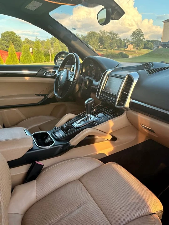 2014 Porsche 958 Cayenne - Image 11 of 13