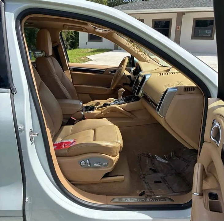 2014 Porsche 958 Cayenne - Image 12 of 20