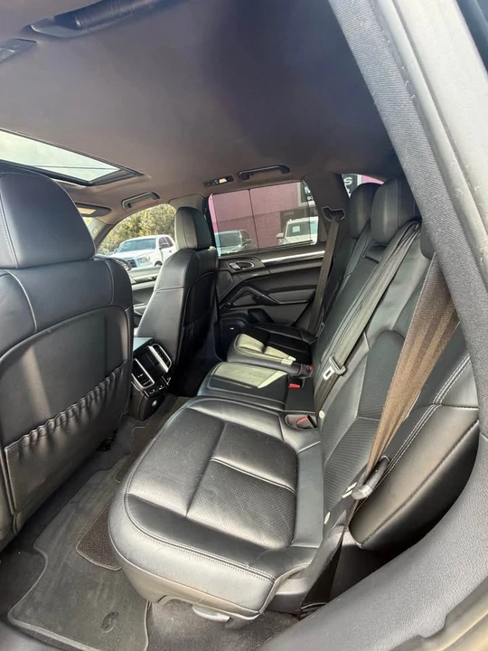 2014 Porsche 958 Cayenne - Image 13 of 18