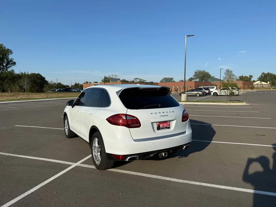 2014 Porsche 958 Cayenne - Image 4 of 7