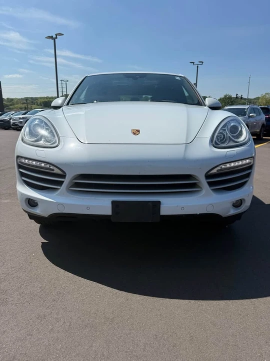 2014 Porsche 958 Cayenne - Image 8 of 16