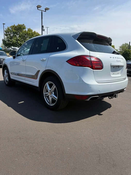 2014 Porsche 958 Cayenne - Image 3 of 16