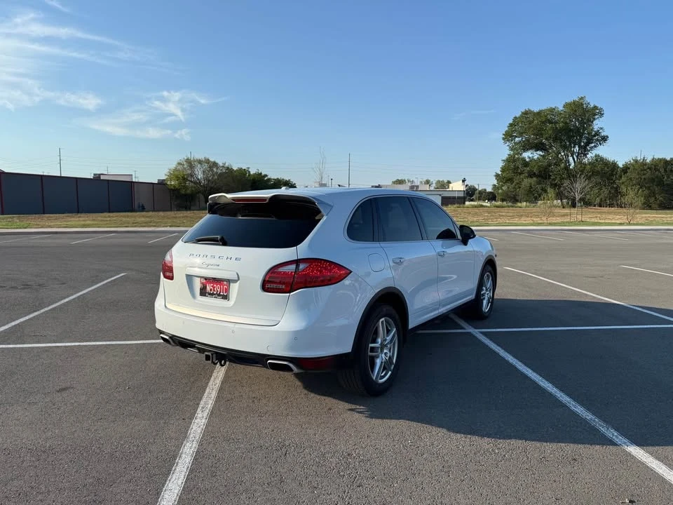 2014 Porsche 958 Cayenne - Image 3 of 7