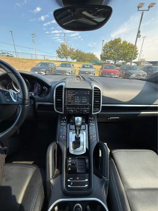 2014 Porsche 958 Cayenne - Image 11 of 16