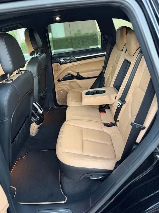 2014 Porsche 958 Cayenne - Image 9 of 15