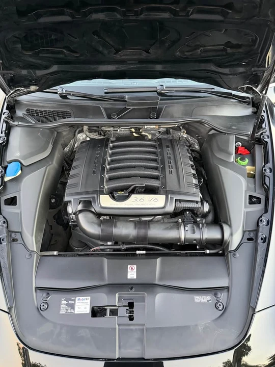 2014 Porsche 958 Cayenne - Image 13 of 15