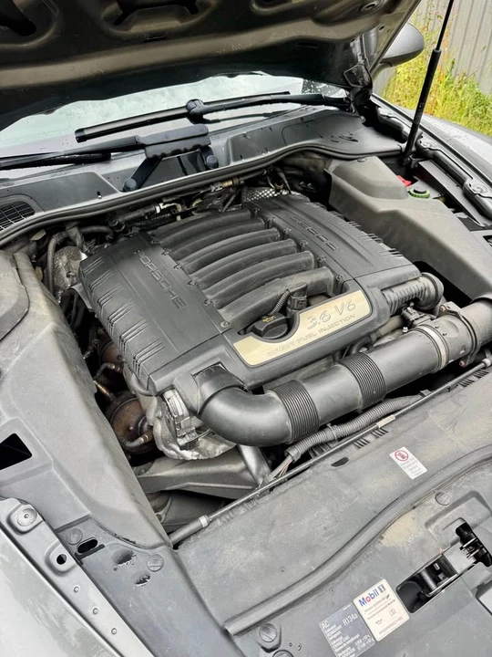 2014 Porsche 958 Cayenne - Image 16 of 16