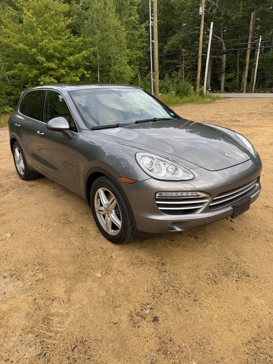 2014 Porsche 958 Cayenne - Image 2 of 16