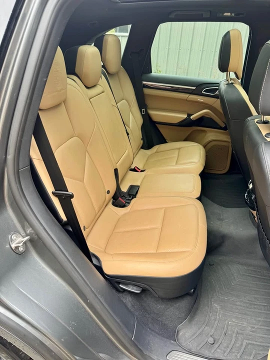 2014 Porsche 958 Cayenne - Image 13 of 16