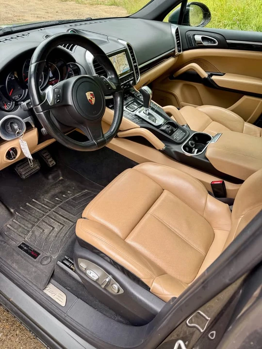 2014 Porsche 958 Cayenne - Image 8 of 16