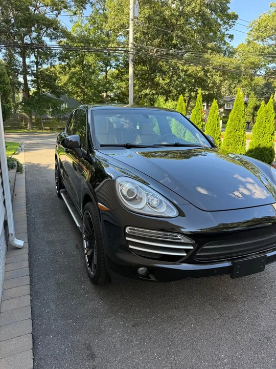 2014 Porsche 958 Cayenne - Image 2 of 11