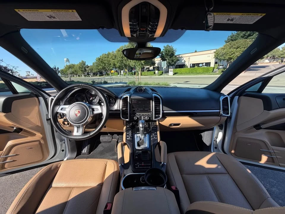 2014 Porsche 958 Cayenne - Image 10 of 11