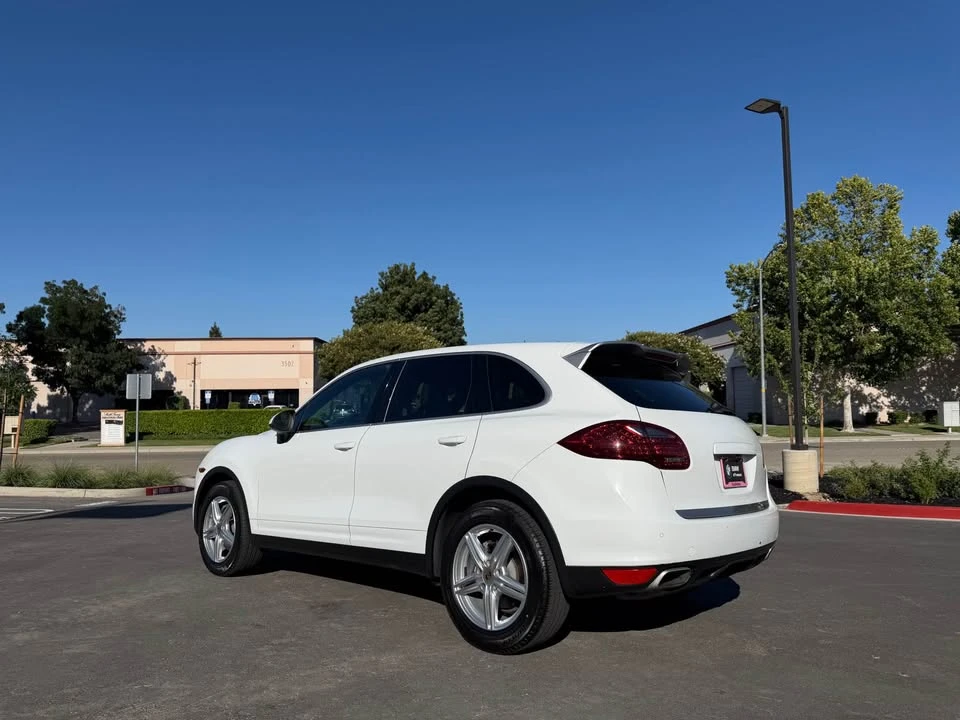 2014 Porsche 958 Cayenne - Image 3 of 11