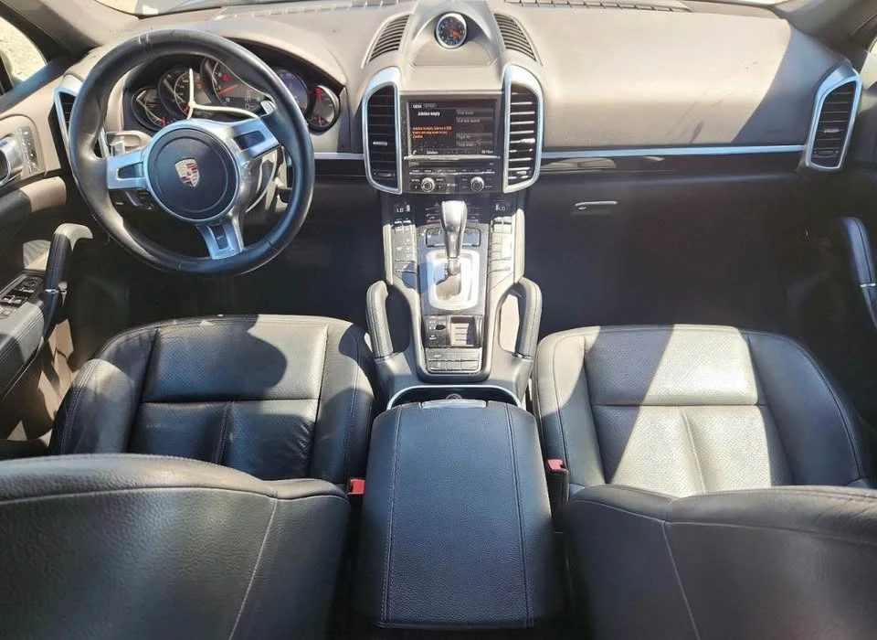2014 Porsche 958 Cayenne - Image 8 of 12