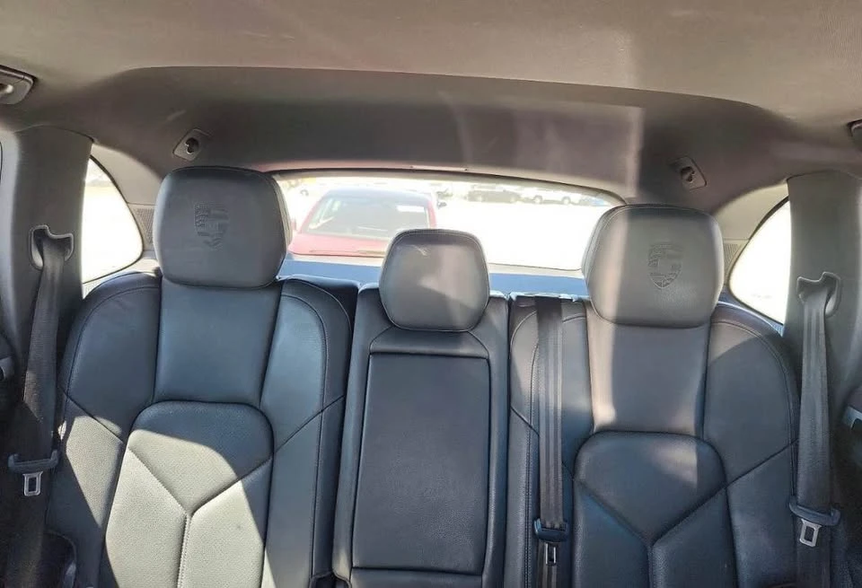 2014 Porsche 958 Cayenne - Image 10 of 12