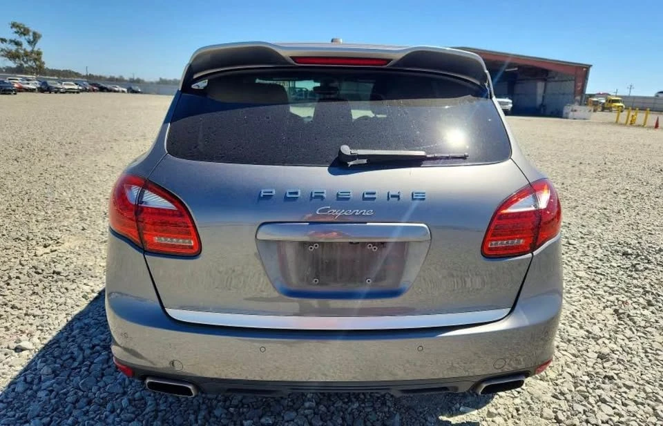2014 Porsche 958 Cayenne - Image 6 of 12