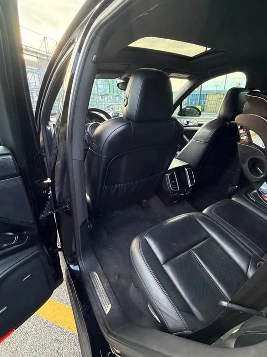 2014 Porsche 958 Cayenne - Image 7 of 15