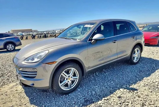 2014 Porsche Cayenne Platinum Edition Sport Utility 4D