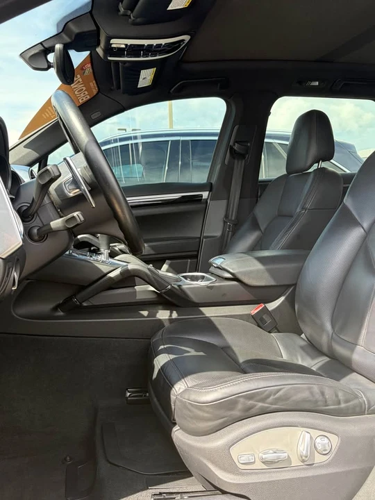 2014 Porsche 958 Cayenne - Image 4 of 15