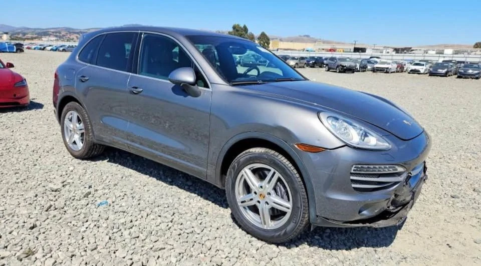 2014 Porsche 958 Cayenne - Image 4 of 12