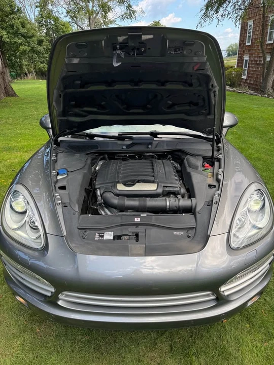 2014 Porsche 958 Cayenne - Image 14 of 16