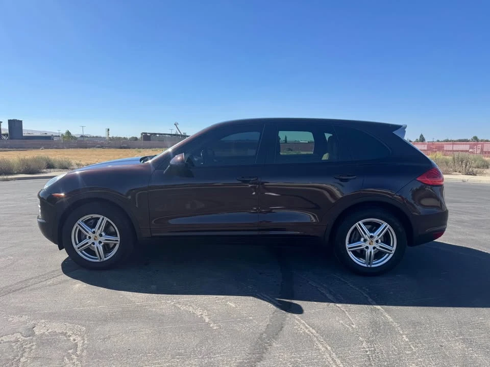 2014 Porsche 958 Cayenne - Image 2 of 18