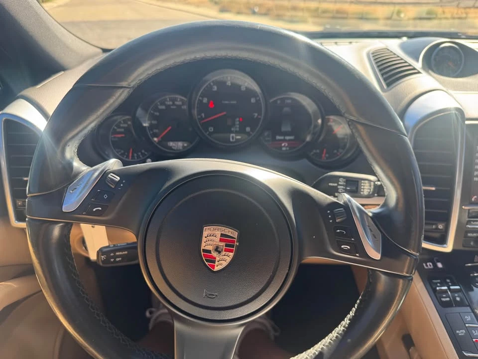 2014 Porsche 958 Cayenne - Image 13 of 18