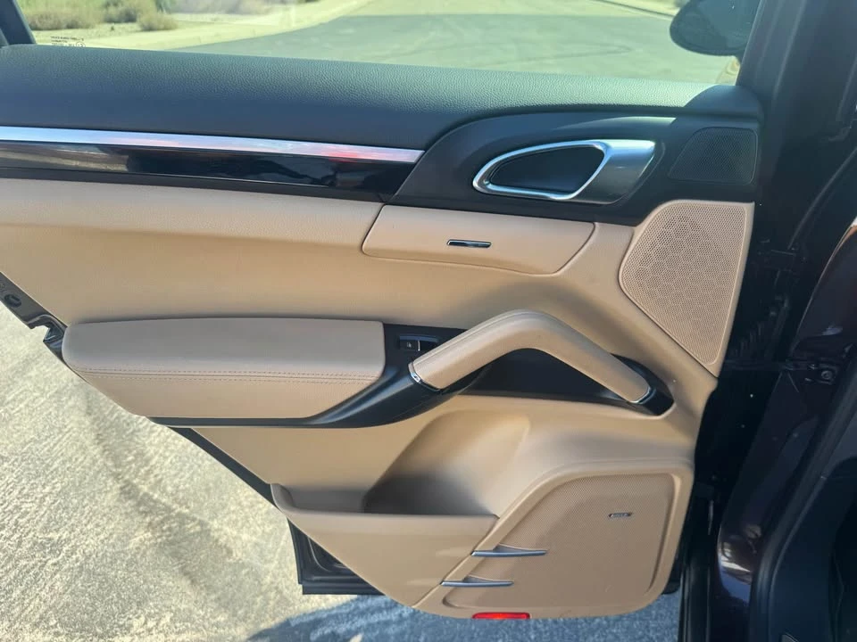 2014 Porsche 958 Cayenne - Image 10 of 18