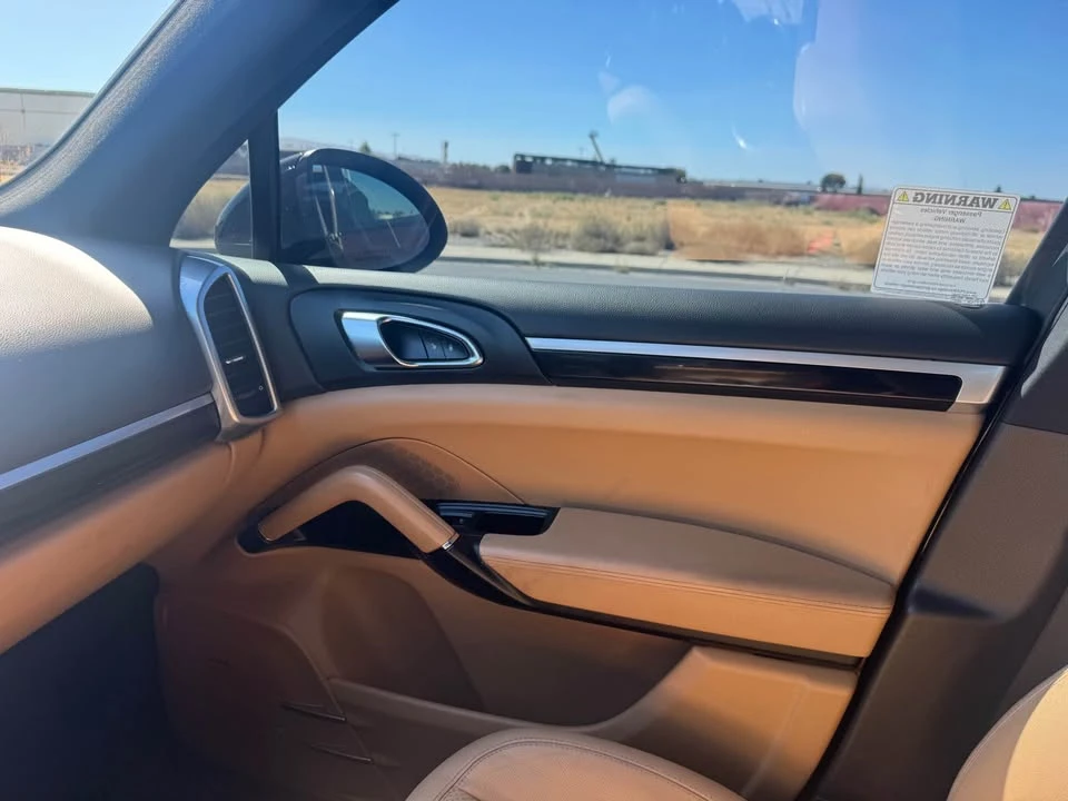 2014 Porsche 958 Cayenne - Image 17 of 18