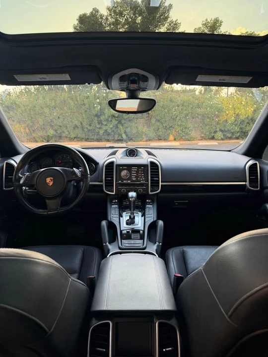 2014 Porsche 958 Cayenne - Image 5 of 7
