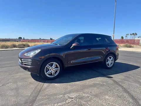 2014 Porsche Cayenne Platinum Edition Sport Utility 4D