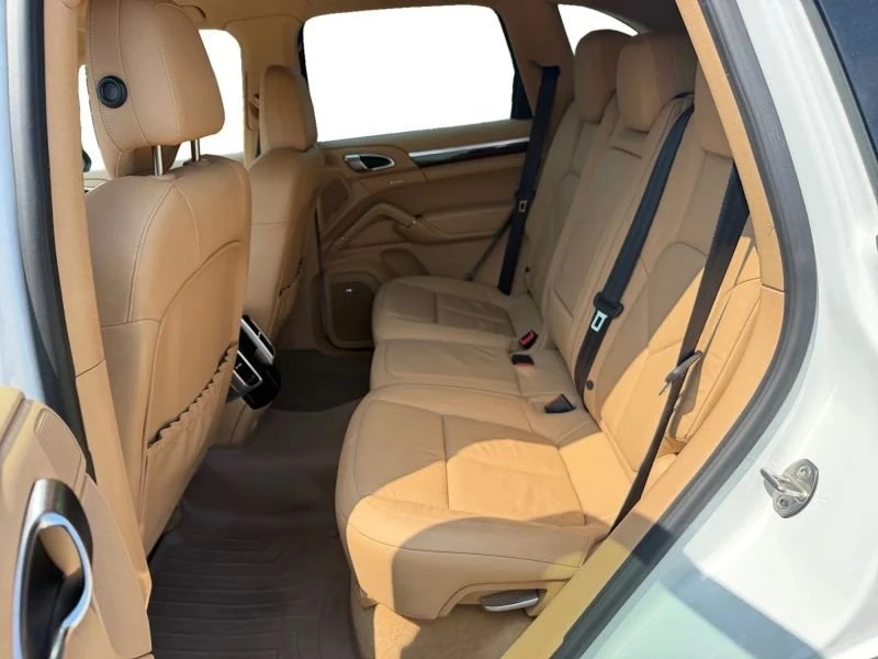 2014 Porsche 958 Cayenne - Image 12 of 14