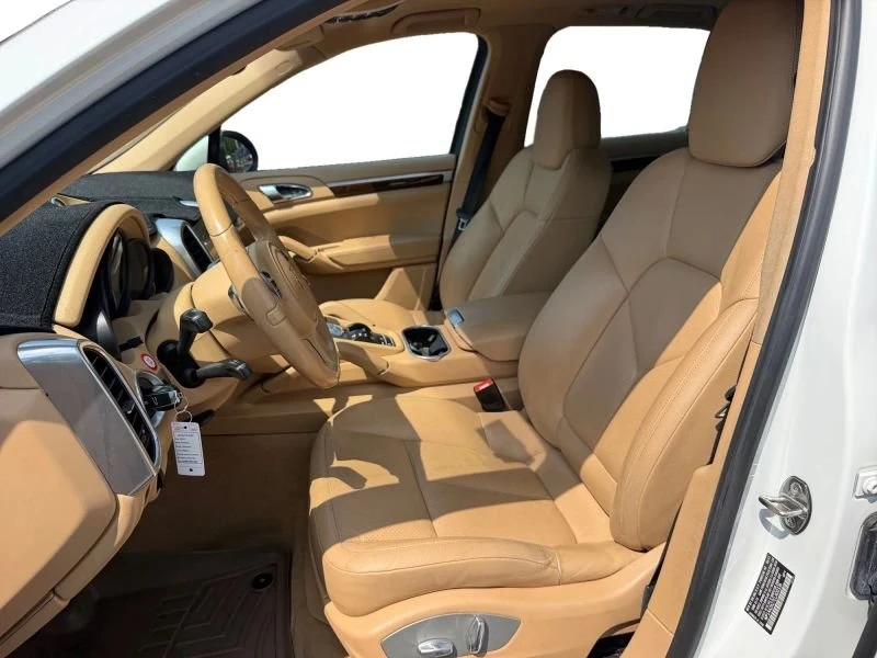 2014 Porsche 958 Cayenne - Image 9 of 14