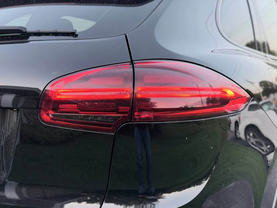 2014 Porsche 958 Cayenne - Image 7 of 17