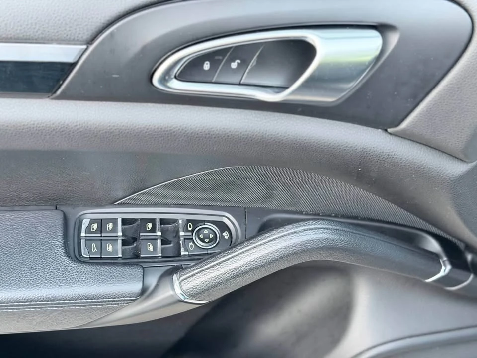2014 Porsche 958 Cayenne - Image 10 of 17