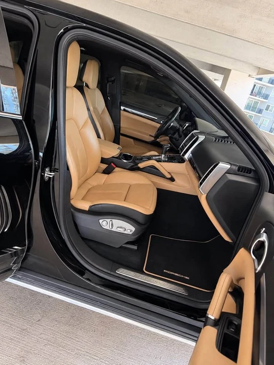 2014 Porsche 958 Cayenne - Image 9 of 11
