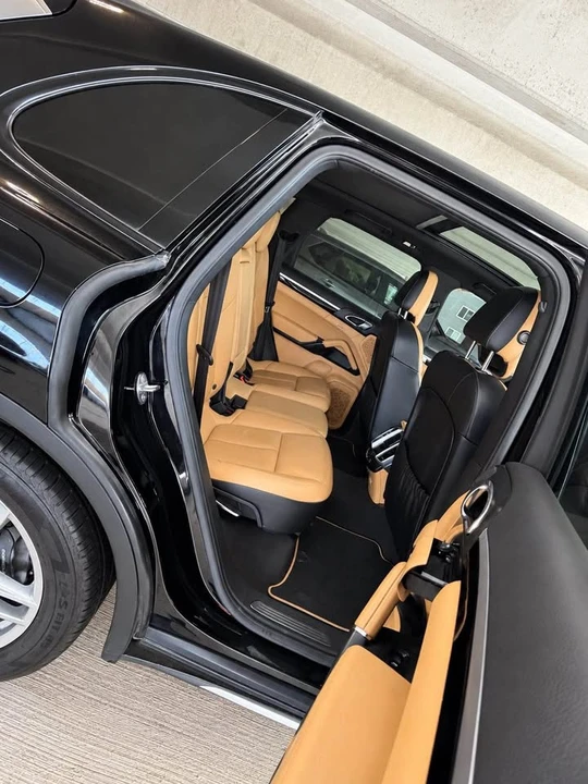 2014 Porsche 958 Cayenne - Image 10 of 11