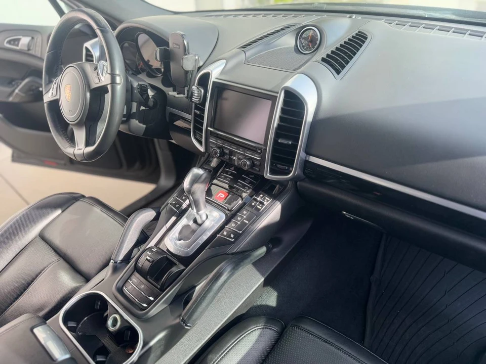 2014 Porsche 958 Cayenne - Image 24 of 24
