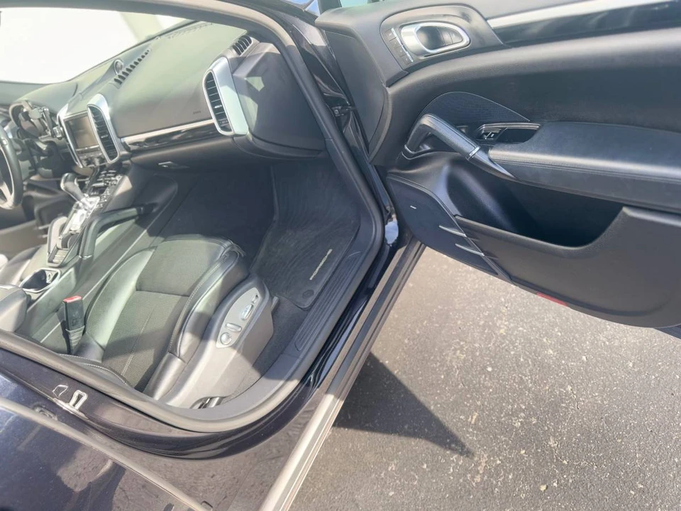 2014 Porsche 958 Cayenne - Image 23 of 24