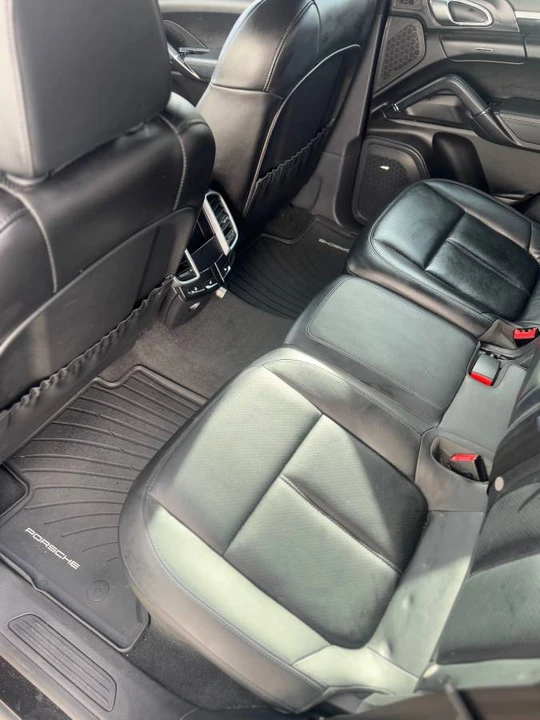 2014 Porsche 958 Cayenne - Image 16 of 24