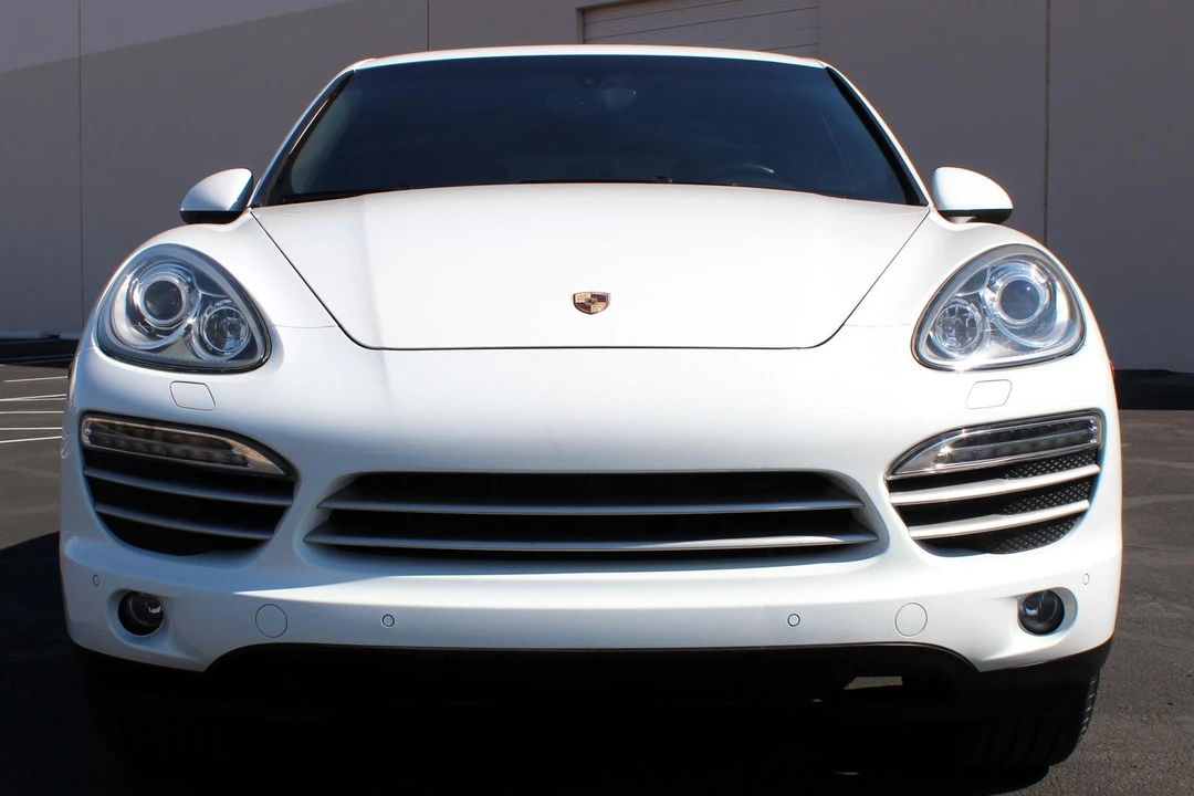 2014 Porsche 958 Cayenne - Image 2 of 5