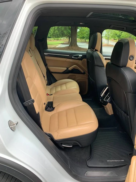 2014 Porsche 958 Cayenne - Image 11 of 24