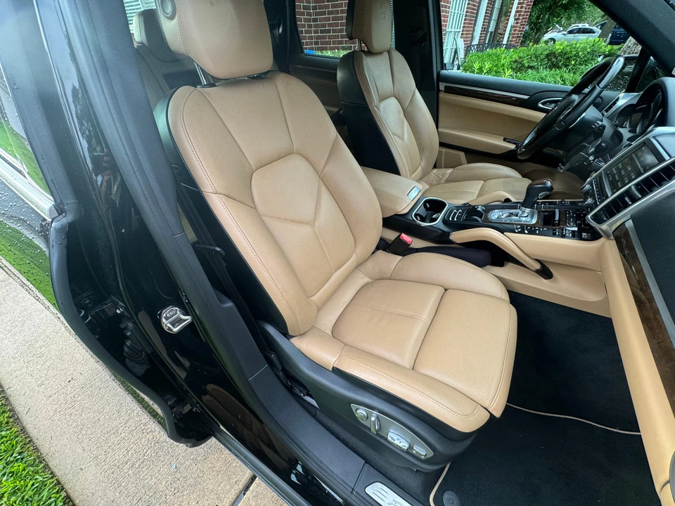 2014 Porsche 958 Cayenne - Image 29 of 31