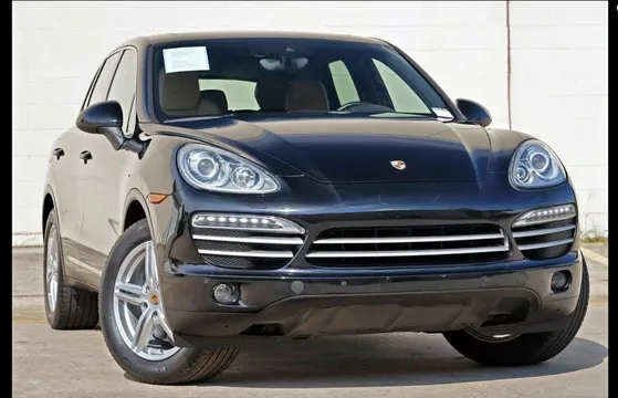 2014 Porsche Cayenne Platinum Edition