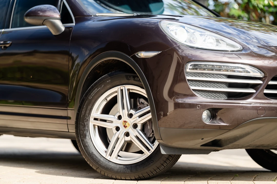 2014 Porsche 958 Cayenne - Image 14 of 31