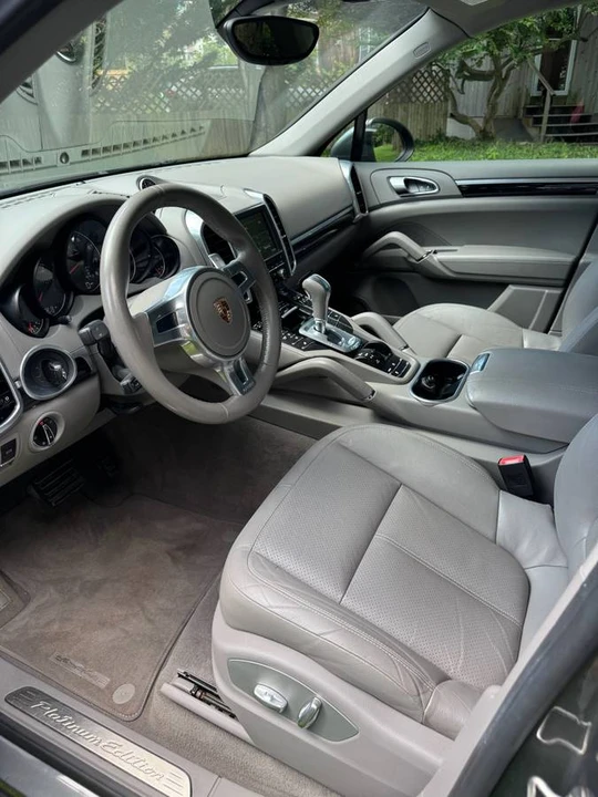 2014 Porsche 958 Cayenne - Image 12 of 17
