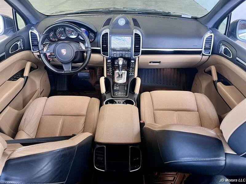 2014 Porsche 958 Cayenne - Image 6 of 10